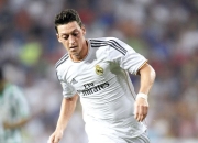 开云体育在线-曼联逆转切尔西，厄齐尔破门助阿森纳击败曼城，英超豪强表现抢眼的简单介绍