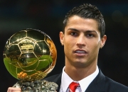 开云体育下载-范弗利特末节风暴席卷圣城，雄鹿窒息防守扼杀马刺反扑