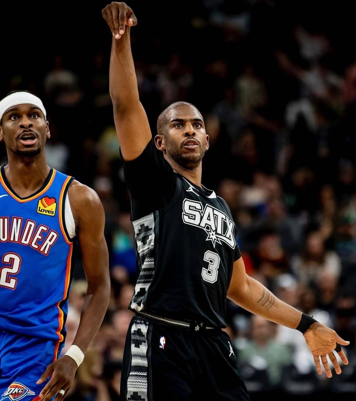 关于篮网B队强势马刺,布克爆发神勇的信息 关于篮网B队强势马刺,布克爆发神勇的信息