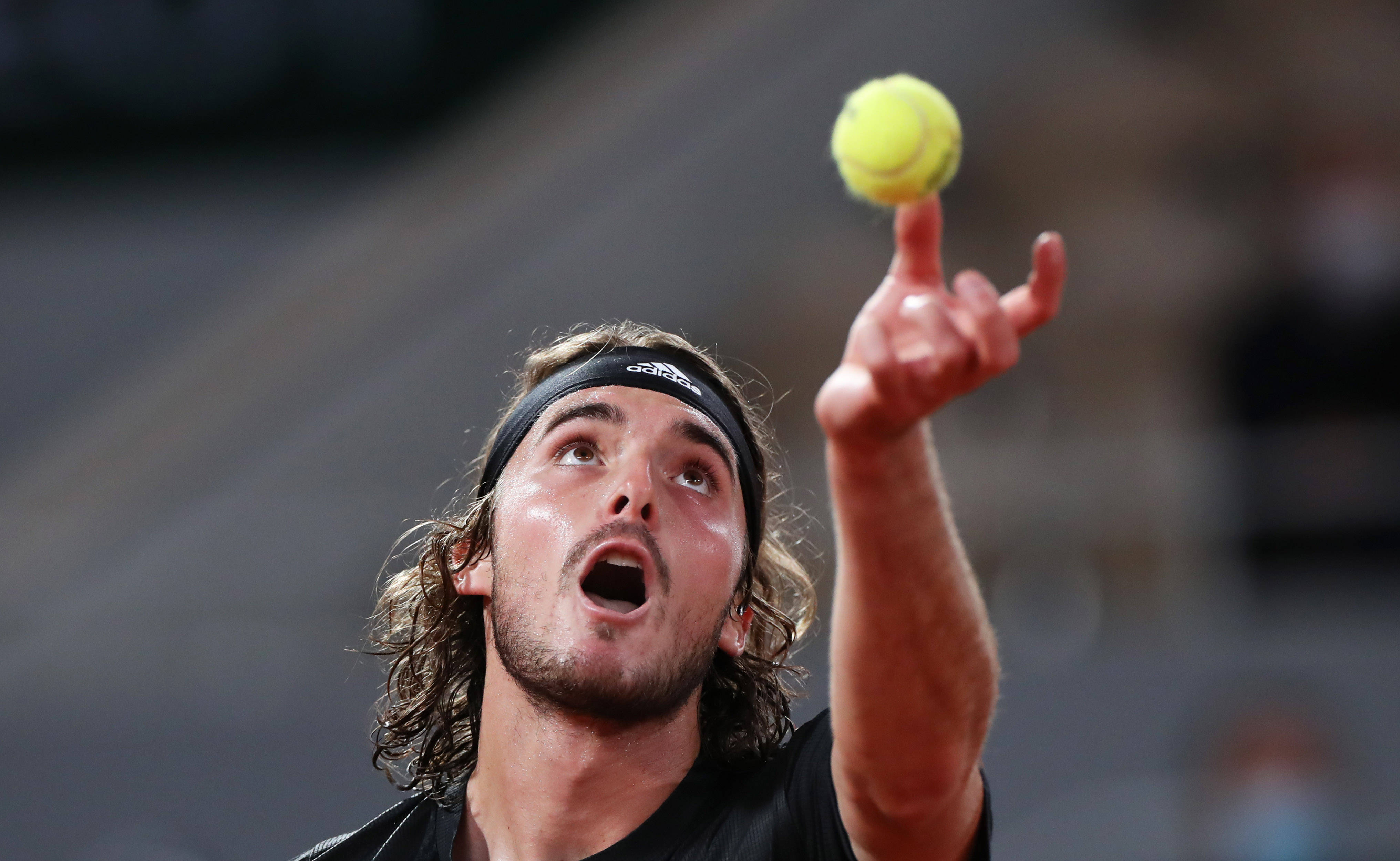 世界网球队绝杀意大利网球队,西西帕斯高光表现的简单介绍 世界网球队绝杀意大利网球队,西西帕斯高光表现的简单介绍