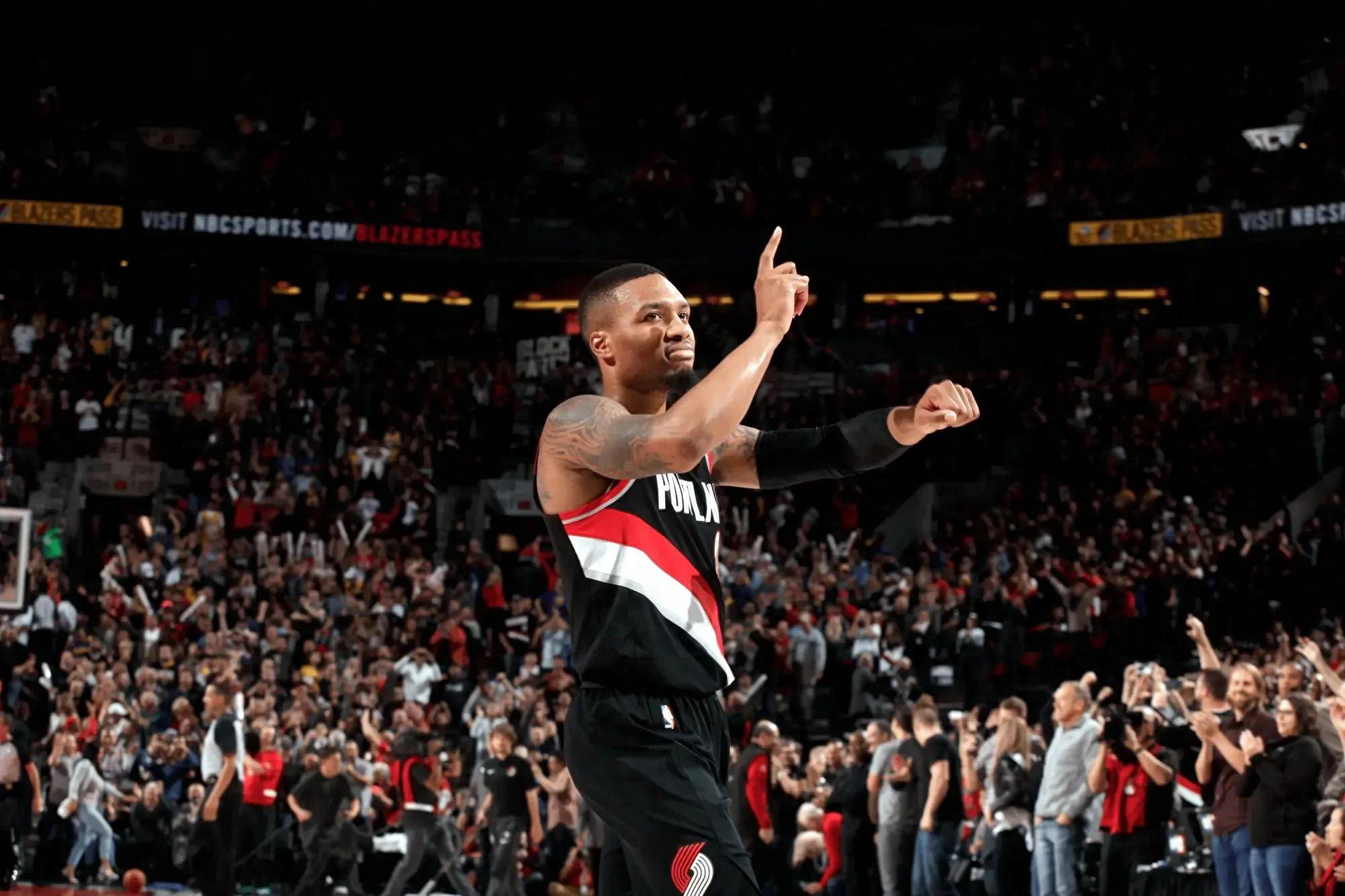 凯尔特人鏖战雷霆,利拉德送出助攻 凯尔特人鏖战雷霆,利拉德送出助攻