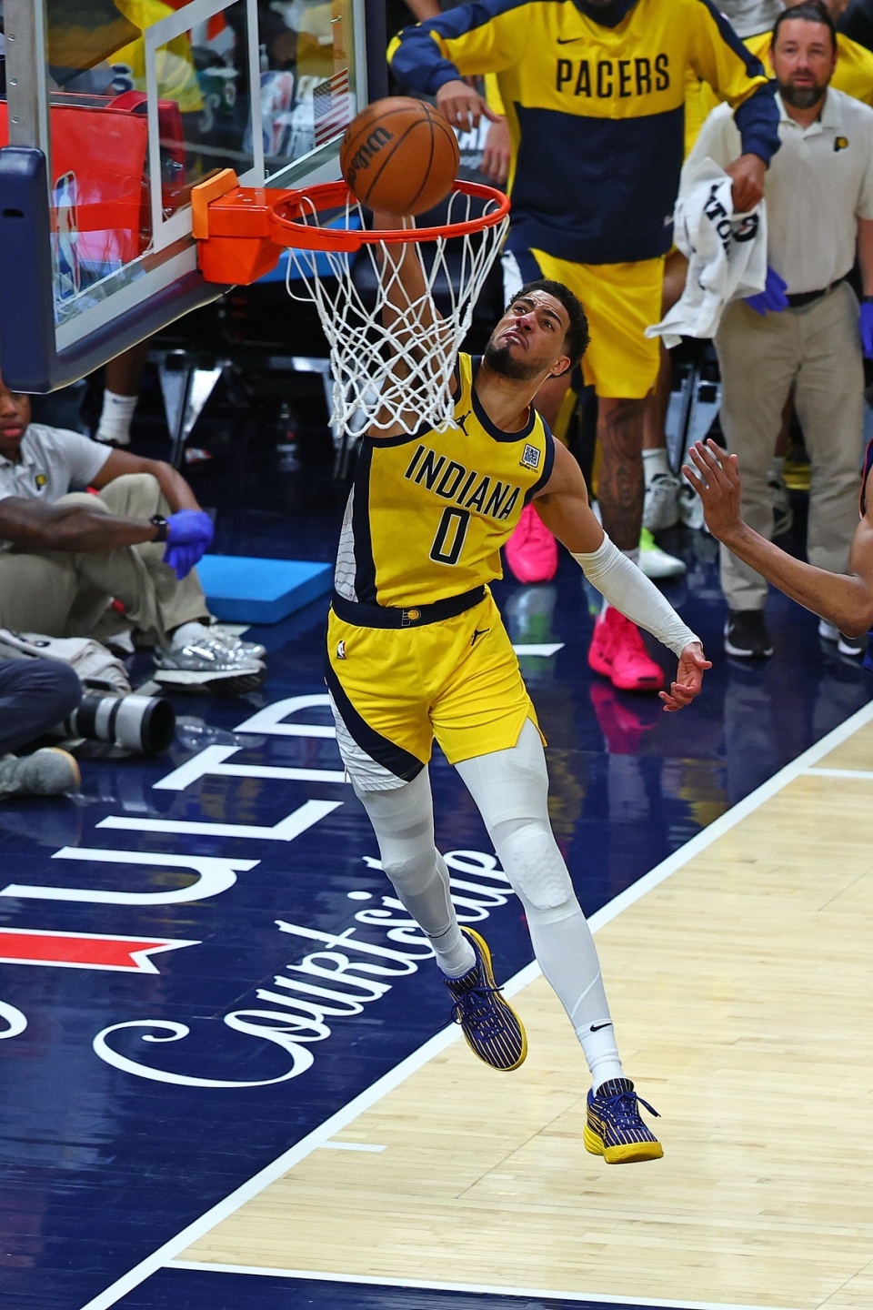 步行者队主帅点评球队表现，发掘潜力新星的简单介绍