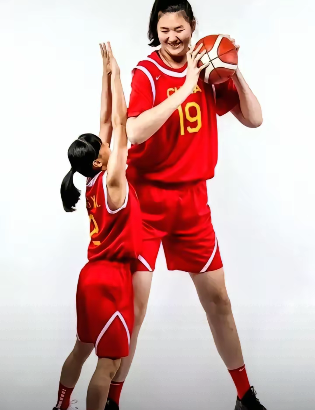 奥运传奇篮球赛场上的不朽传奇故事 奥运传奇篮球赛场上的不朽传奇故事