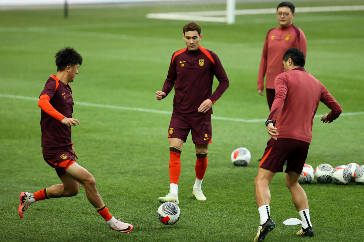 赛场上将见证球员们的拼搏与精彩表现 赛场上将见证球员们的拼搏与精彩表现