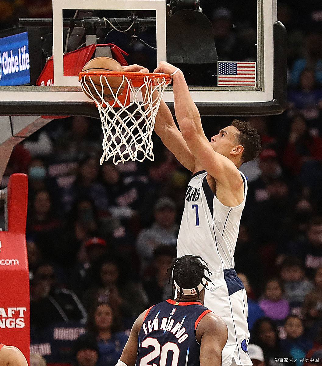 关于独行侠绝杀雄鹿,特雷杨绝境逆转的信息 关于独行侠绝杀雄鹿,特雷杨绝境逆转的信息