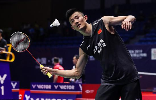 泰国队鏖战韩国队,李梓嘉统治全场 泰国队鏖战韩国队,李梓嘉统治全场