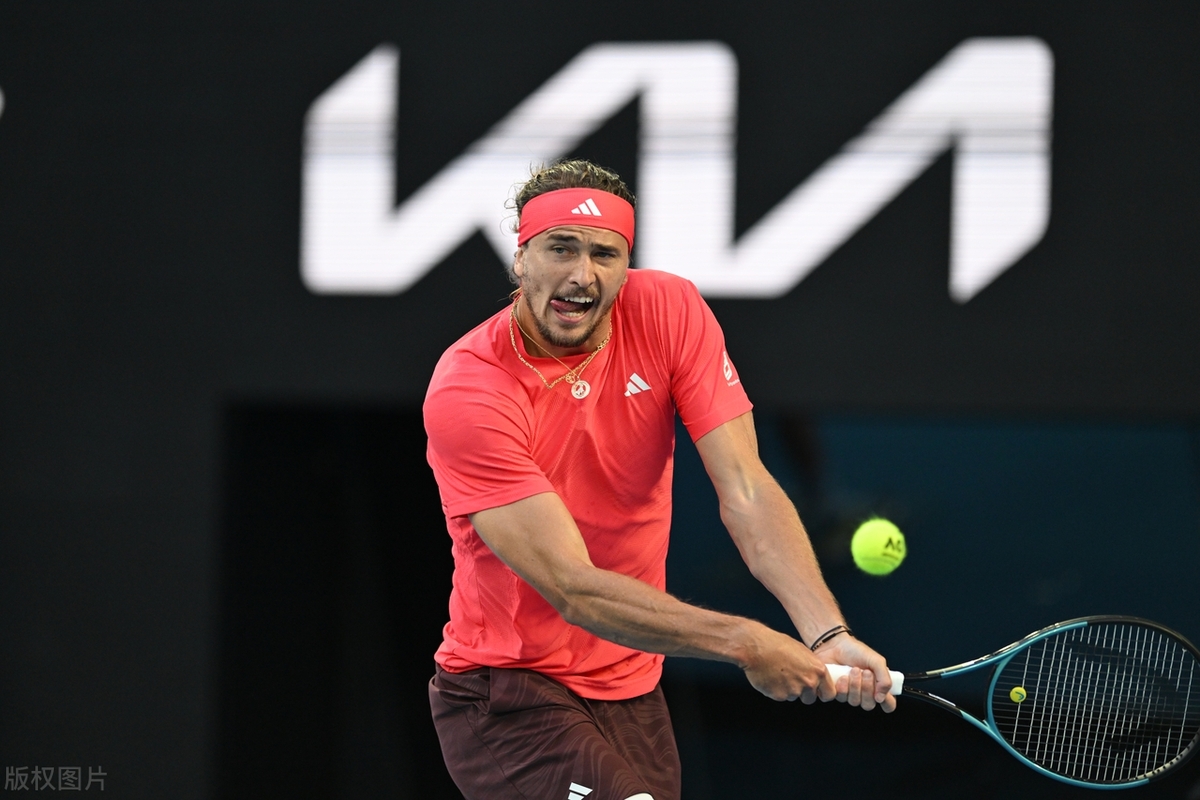 年终总决赛绝杀澳网，兹维列夫点燃赛场