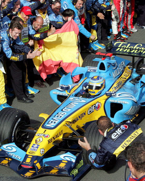 法拉利横扫雷诺车队,阿隆索惊艳四座的简单介绍 法拉利横扫雷诺车队,阿隆索惊艳四座的简单介绍