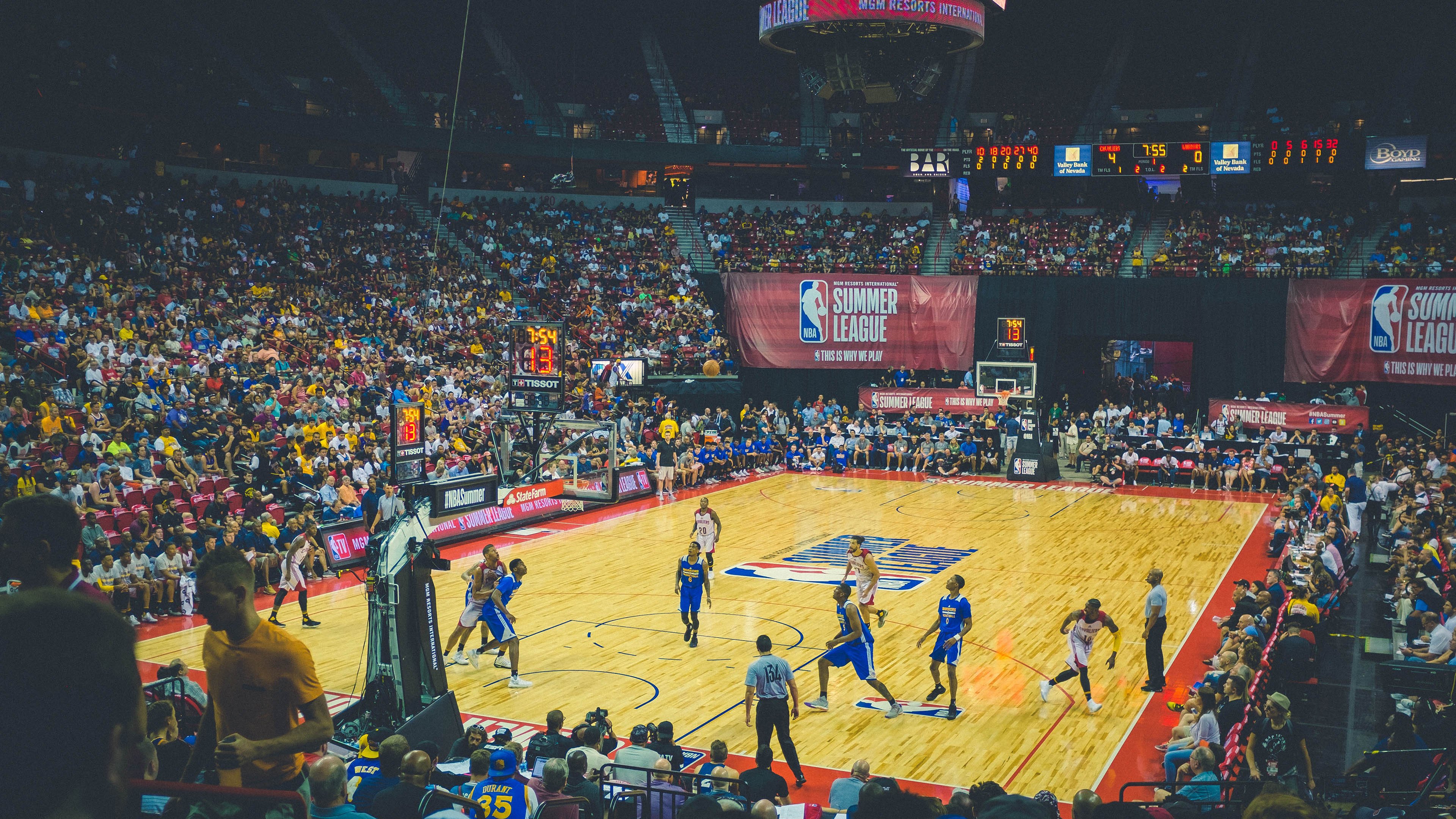 活塞式防守提前终结悬念，英格拉姆关键先生本色尽显