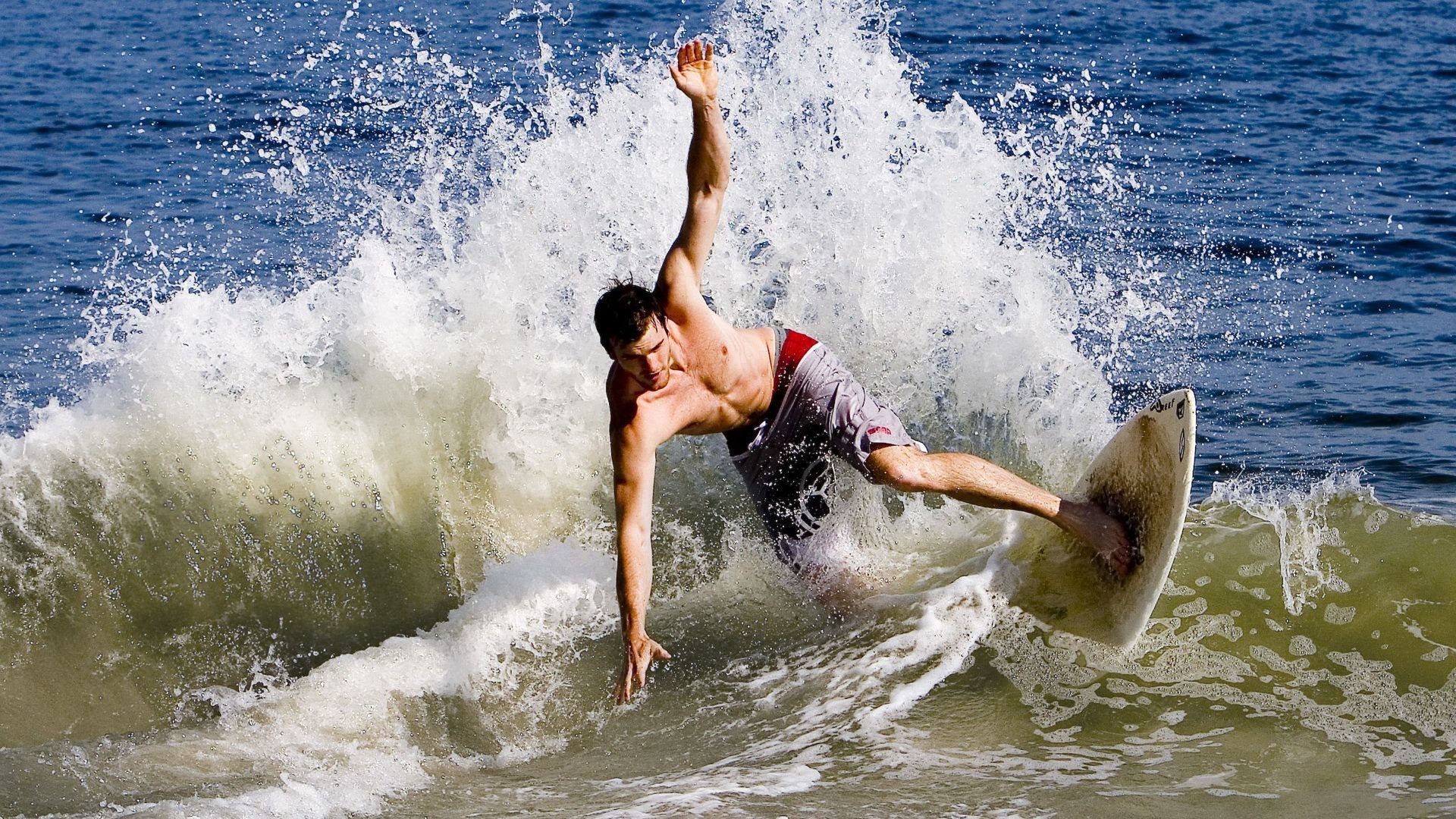 跨界主宰，当恩比德魔术般接管F1街道赛，广厦队被一波带走