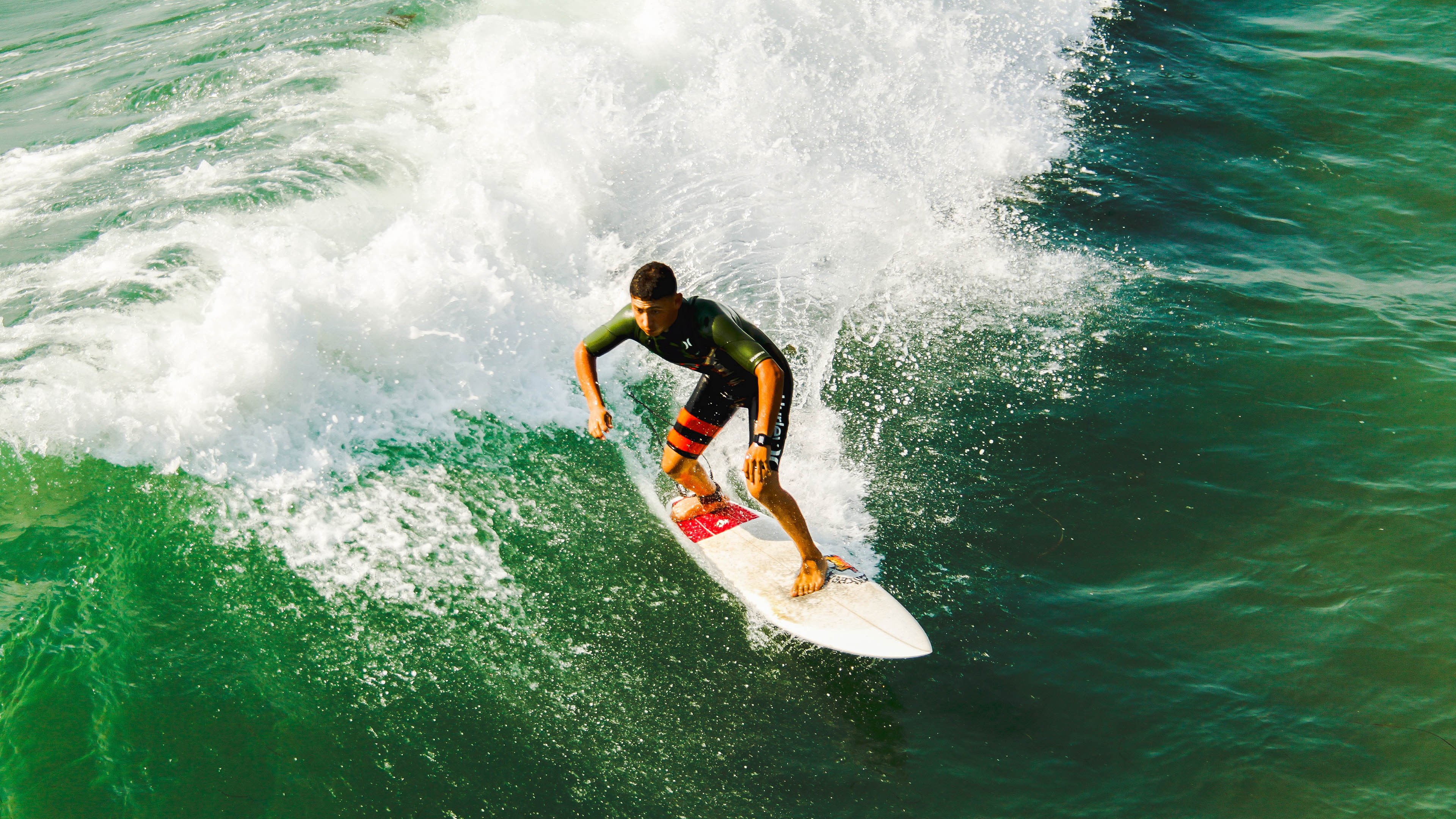 莱万数据全面爆炸，南非连续得分压制玻利维亚的背后战术解析